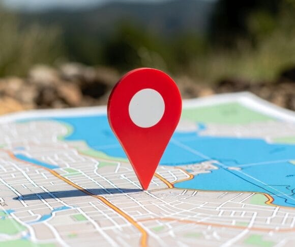 Dominando la geolocalización: Mejore la visibilidad de las búsquedas con IA